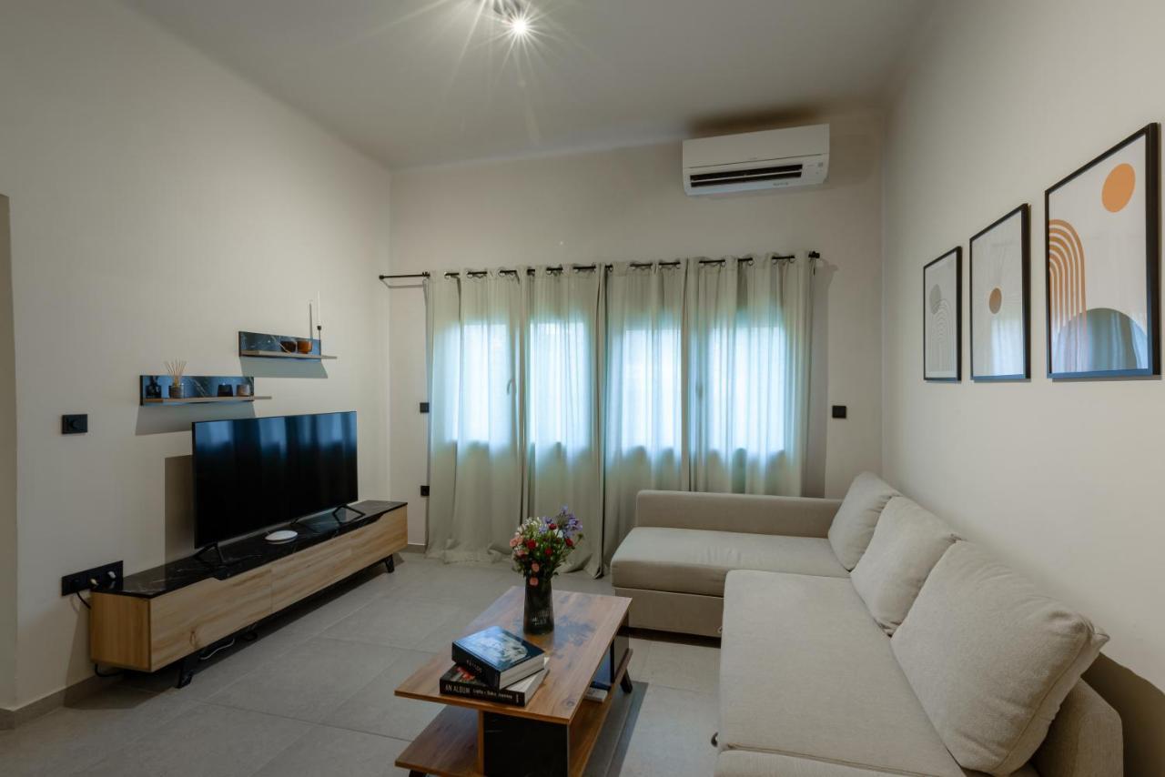 Galio Suites Airport By Airstay สปาตา ภายนอก รูปภาพ